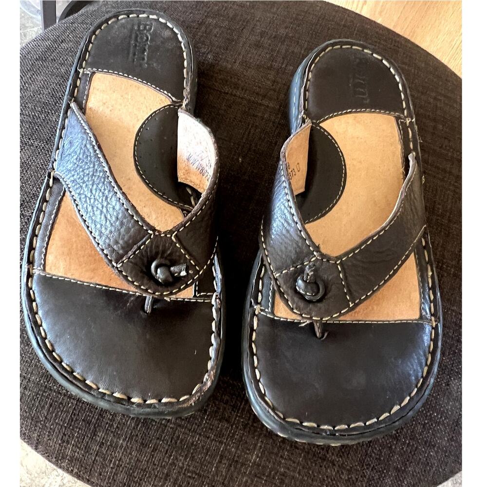 Born Leather Thong Sandals Brown, Women's Size 7  NWOT